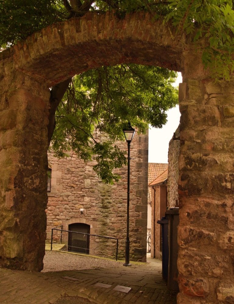 Old Town in-Berwick-upon-Tweed